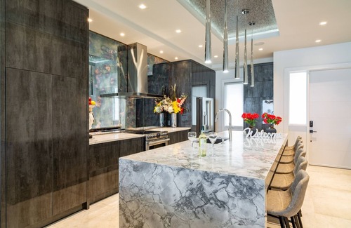 Grace Bay Condominio | The Blu2 On the Beach, Luxury Oceanfront Penthouse Condo at the Grandview