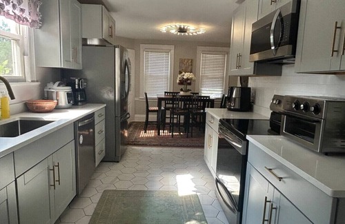 West Hartford Apartamento | The Blue Back Bungalow