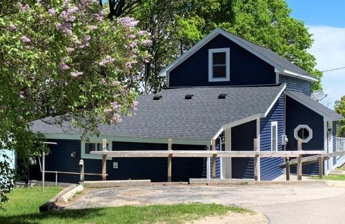 St Ignace Casa | The Blue Bliss