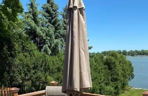 Eagle Lake Casa | The Blue Cottage on Eagle Lake!!!