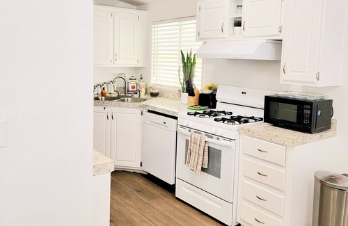 Hemet Casa | The Blue Cove