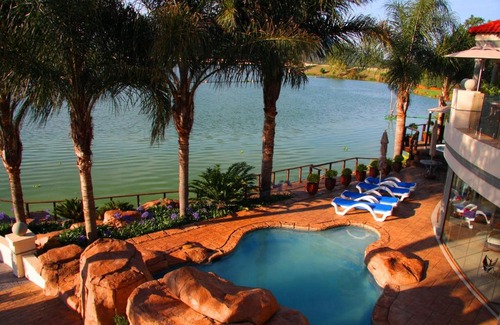 Hartbeespoort Casa | The Blue Crane Villa
