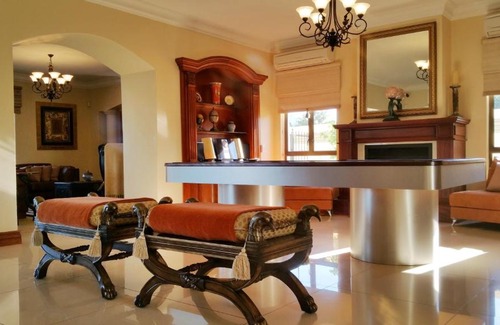 Hartbeespoort Casa | The Blue Crane Villa