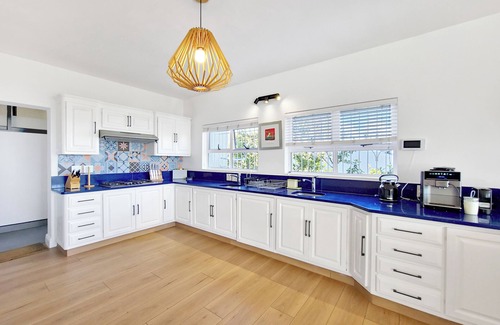 Camps Bay Villa | The Blue Emerald