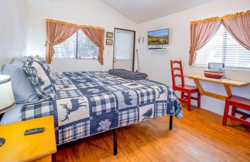 Bayfield Casa | The Blue Fox Cabin #8 at Blue Spruce RV Park & Cabins