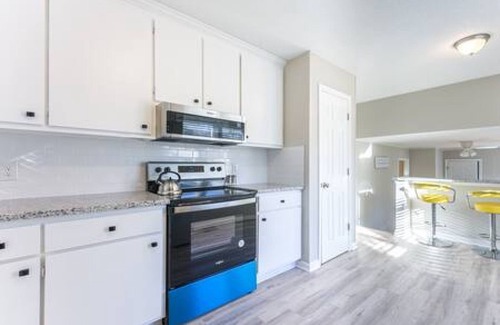 Durham Casa | The Blue Fox - Exquisite 4BR House in N. Durham