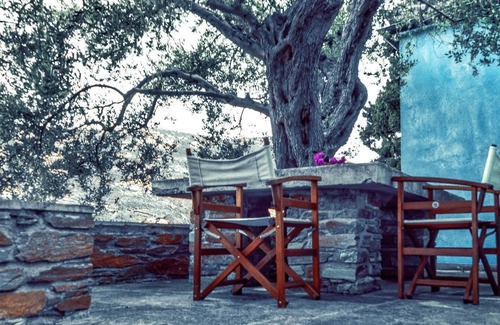 Apikia Apartamento | The Blue Getaway - Next to Pithara Waterfalls