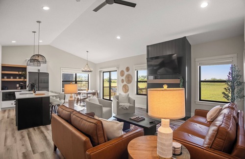 Waukee Casa | The Blue Haven