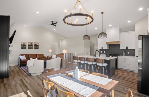 Waukee Casa | The Blue Haven