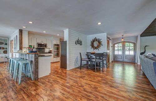 Belmont Casa | The Blue Heron - Lake Front Views