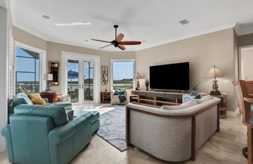 Waterway Park Casa | The Blue Horizon Estate