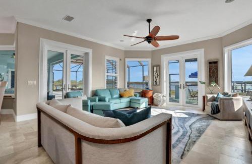 Waterway Park Casa | The Blue Horizon Estate
