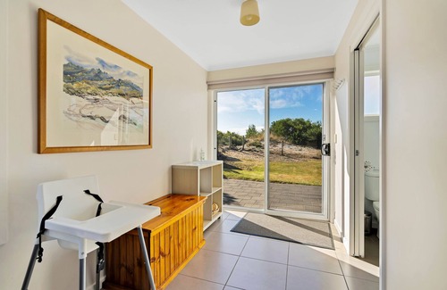 Coles Bay Casa | The Blue House