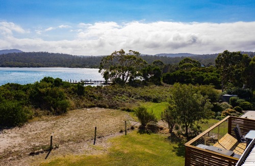 Coles Bay Casa | The Blue House