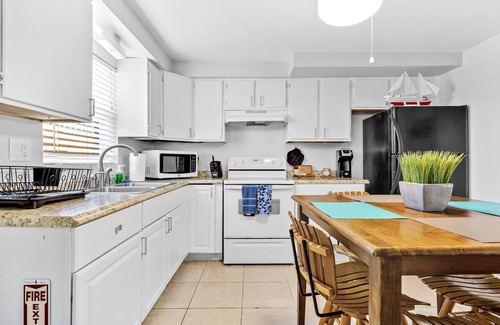 Downtown Fort Lauderdale Casa | The Blue House Fort Lauderdale