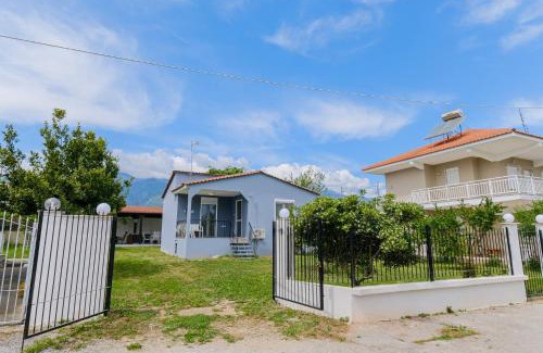 Leptokaria Casa | The Blue House