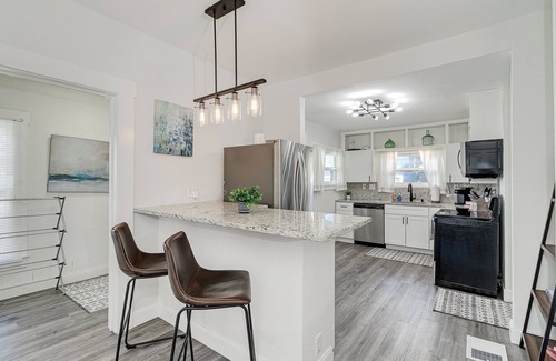 Lakeland Casa | The Blue House in Historic Downtown Lakeland