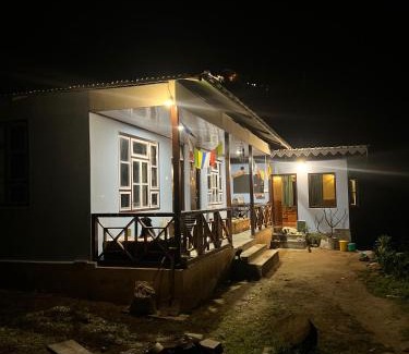 Pelling Casa | The Blue House