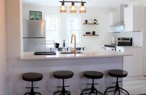 Livingston Manor Casa | The Blue House Catskills