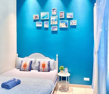 Sungai Pelek Casa | The Blue Memories Homestay with Mediterranean Style