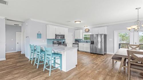 Morgantown Casa | The Blue Mermaid