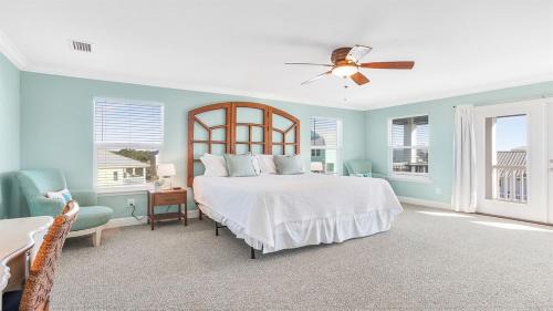Morgantown Casa | The Blue Mermaid
