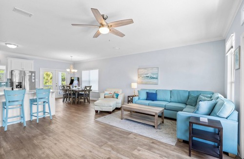Morgantown Casa | The Blue Mermaid|Walk to Beach|Heated Pool|Dog Friendly|Arcade|Fire Pit|2KingSte