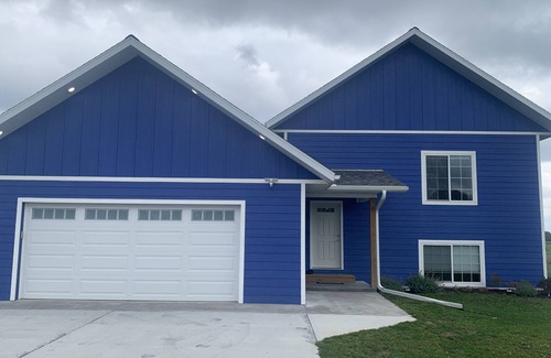 Hayward Casa | The Blue Musky - SxS/ATV/Snowmobile Trails, Golfers, Hunters Welcomed