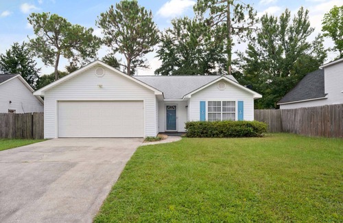 Brunswick Casa | The Blue Pearl | 3 Bed, 2 Bath