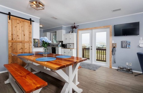 Fort Morgan Cabaña | The Blue Pearl · Experience Coastal Living at Blue Pearl: Private Beach Access