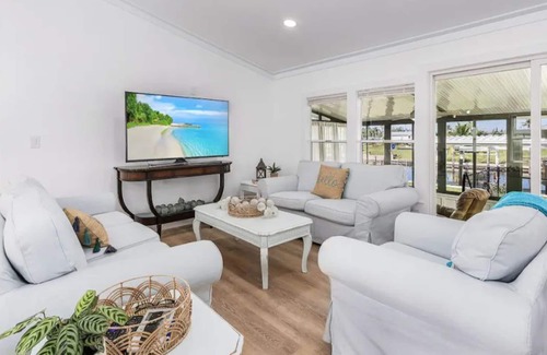 Flamingo Bay Casa | The Blue Pearl @ Flamingo Bay LLC