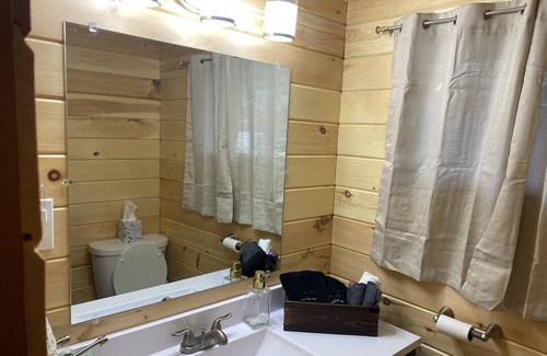 Luther Cabina | The Blue Pine Retreat