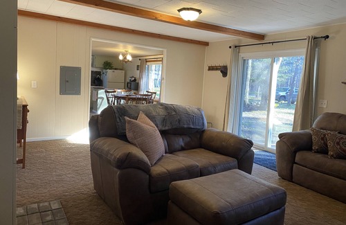 Luther Cabina | The Blue Pine Retreat
