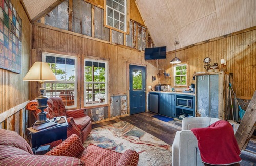 Mentone Cabina | The Blue Treehouse at Little River Treehouses