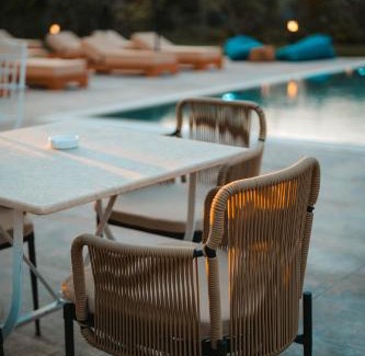 Himare Hotel | The Blue Wave Hotel