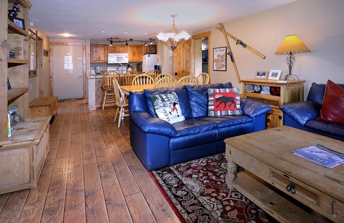Crested Butte Condominio | Cómodo 3 Unidad Br Chateaux, piscina, jacuzzi, sexta noche gratis