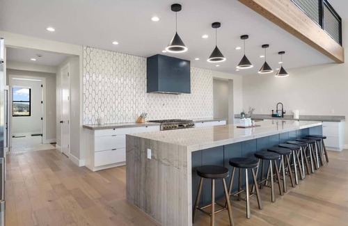Fort Valley Casa | The Bluebird Flagstaff | Luxury| Sleeps 26| VIEWS