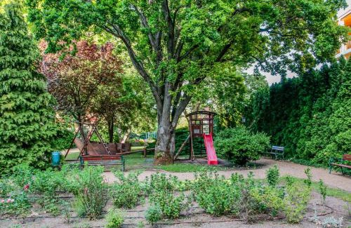 Balatonfured Apartamento | The Bluedeck Wellness Apartment