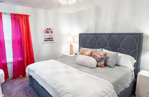 Owensboro Casa | The Bluegrass Barbie, cozy & centrally located! A little piece of Nashville, TN!