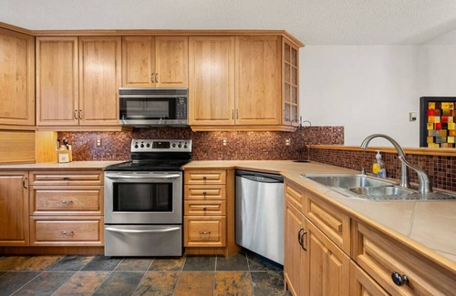 East Kootenay Apartamento | The Bluenose | Indoor Pool & Hot Tub | Beach | Gym