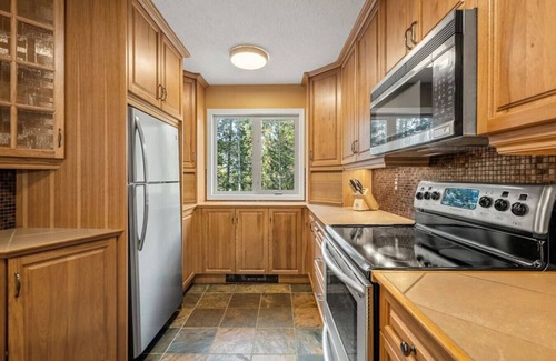 East Kootenay Apartamento | The Bluenose | Indoor Pool & Hot Tub | Beach | Gym
