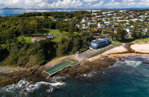 Black Head Casa | The Boat House - situated in the heart of Black Head Village