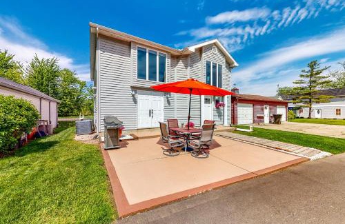 Syracuse Casa | The Boat House