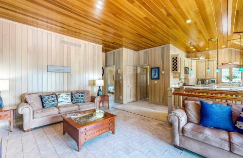 Syracuse Casa | The Boat House