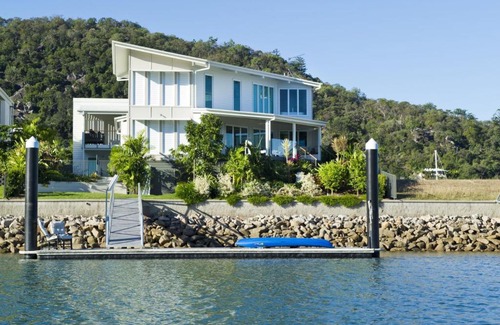 Nelly Bay Casa | The Boathouse