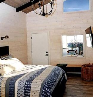 Morro Bay Casa | The Boathouse Cottage, Waterfront Morro Bay, CA