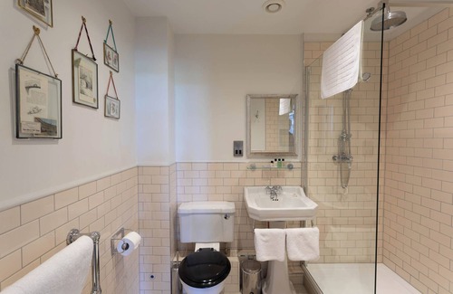 Newton St Loe Hotel | The Boathouse