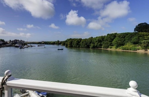 Kingsbridge Casa | The Boathouse