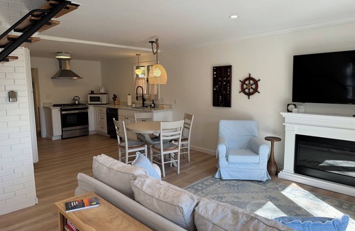 Ipswich Cabaña | The Boathouse: Riverfront cottage located across from vibrant Ipswich Town Wharf