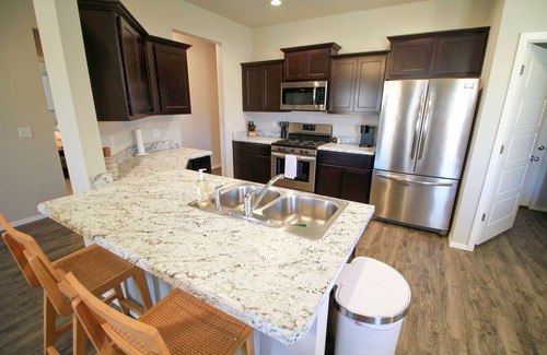 Collinsville Casa | The Boho Bungalow- Clean, Cozy & Family Friendly!